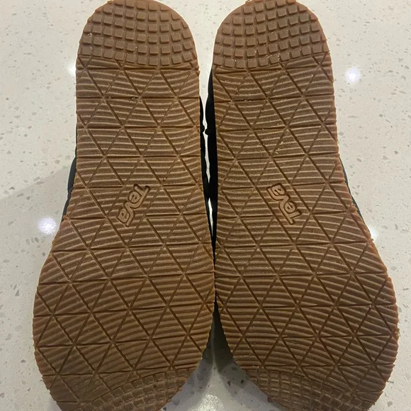 EUC Teva ReEMBER Mid Slip-On - Picture 5 of 6